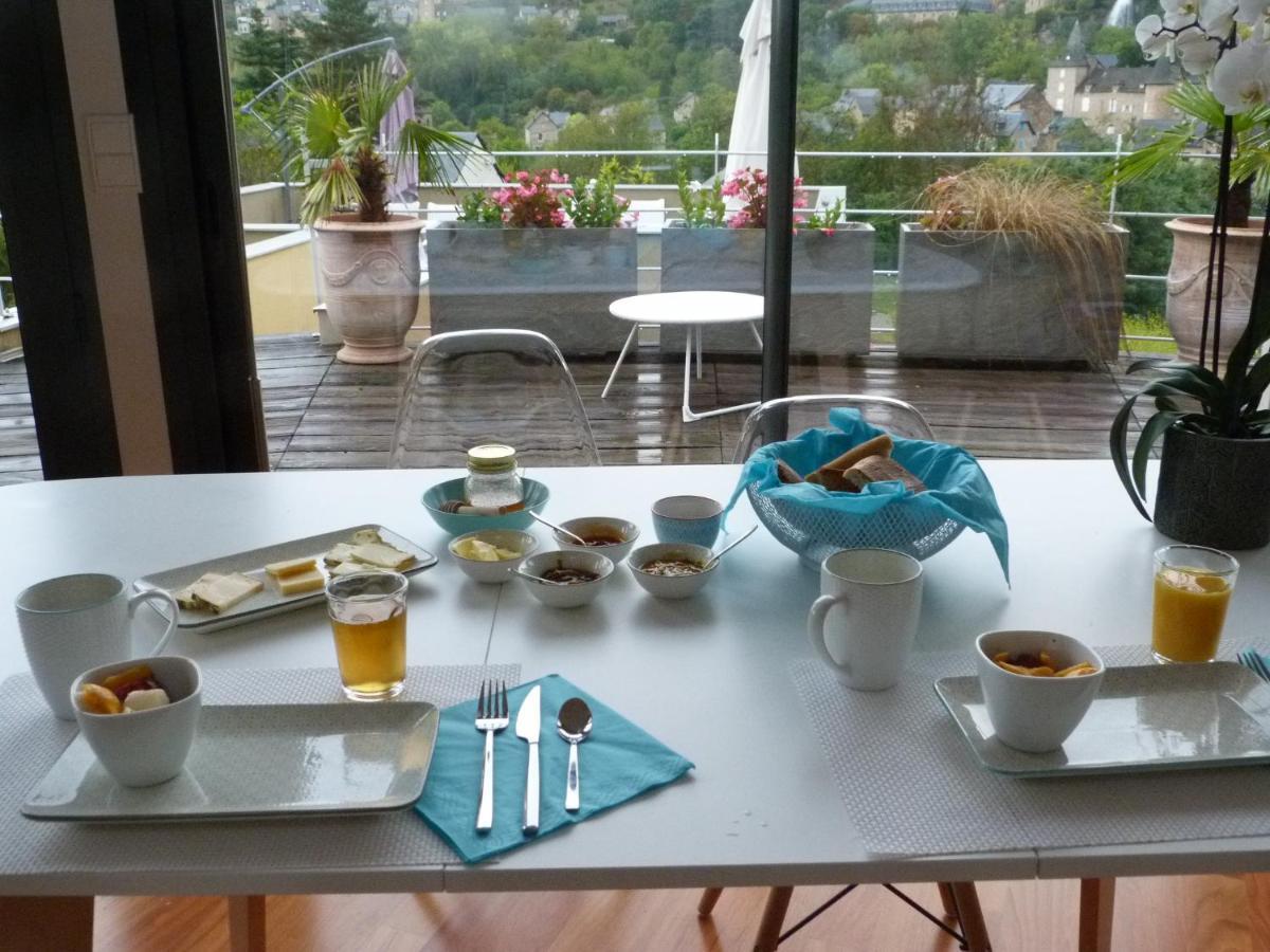 Salles-la-Source La Desirade Bed & Breakfast エクステリア 写真
